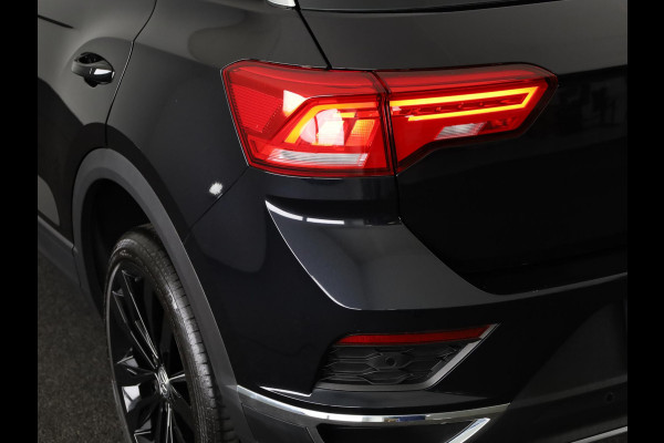 Volkswagen T-Roc 1.0 TSI Style | Parkeersensoren (Park assist) | Adaptieve cruise control | Carplay & Android auto |