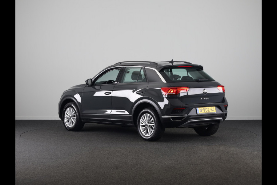 Volkswagen T-Roc 1.0 TSI Style | Parkeersensoren voor en achter | Cruise controle adaptief | Apple Carplay en Android auto |