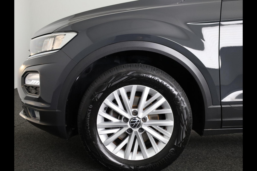 Volkswagen T-Roc 1.0 TSI Style | Parkeersensoren voor en achter | Cruise controle adaptief | Apple Carplay en Android auto |