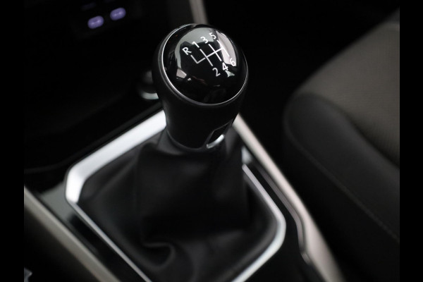 Volkswagen T-Roc 1.0 TSI Style | Parkeersensoren voor en achter | Cruise controle adaptief | Apple Carplay en Android auto |