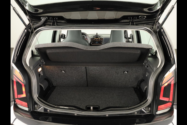 Volkswagen up! 1.0 65 pk | Navigatie via App | Airco | Rijstrooksensor | DAB ontvanger |