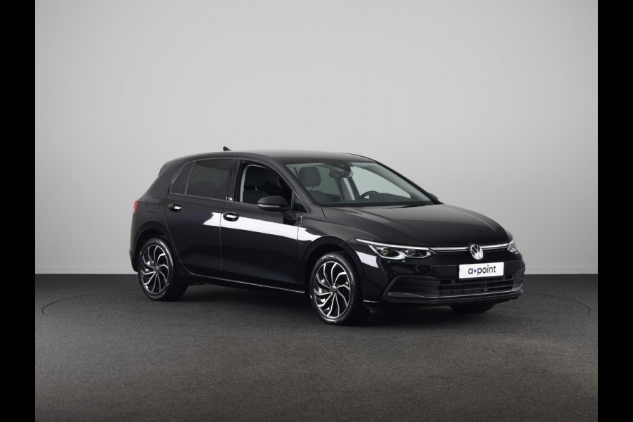 Volkswagen Golf 1.0 eTSI Life Active 110PK DSG | Navigatie | achteruitrijcamera | LED plus | 17" LM velgen |