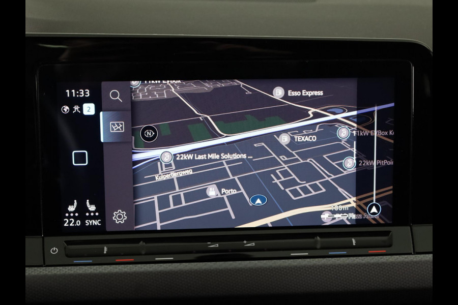 Volkswagen Golf 1.0 eTSI Life Active 110PK DSG | Navigatie | achteruitrijcamera | LED plus | 17" LM velgen |