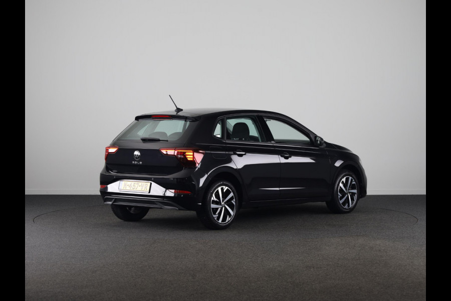 Volkswagen Polo 1.0 TSI Life 95 pk | Navigatie | Parkeersensoren | Adaptieve cruise control | LED koplampen | Apple Carplay/Android Auto |