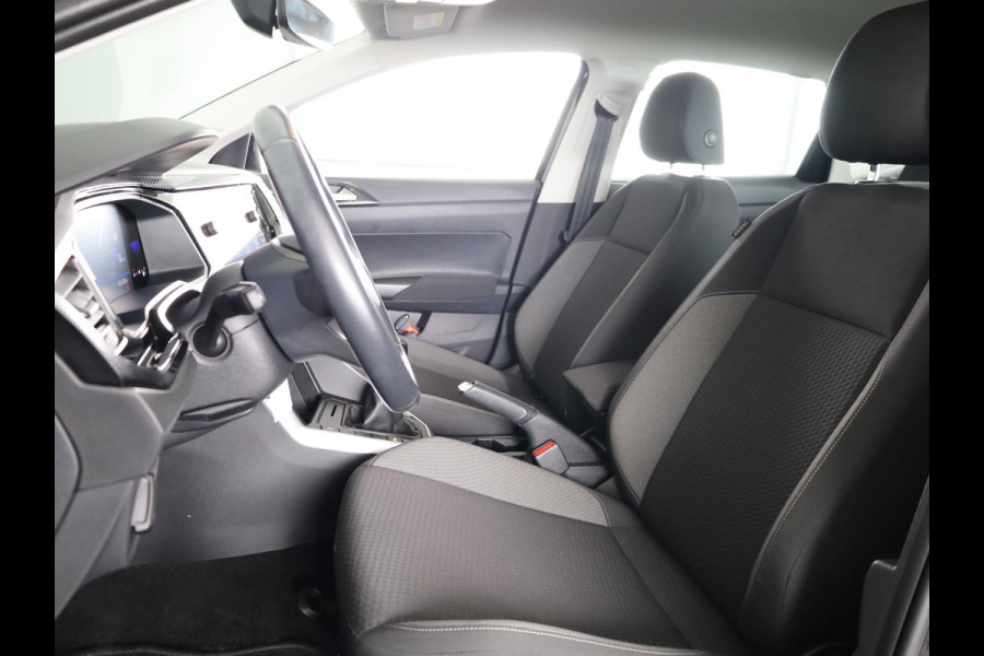 Volkswagen Polo 1.0 TSI Life 95 pk | Navigatie | Parkeersensoren | Adaptieve cruise control | LED koplampen | Apple Carplay/Android Auto |
