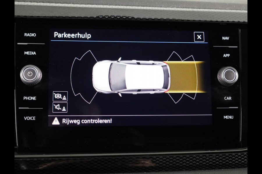 Volkswagen Polo 1.0 TSI Life 95 pk | Navigatie | Parkeersensoren | Adaptieve cruise control | LED koplampen | Apple Carplay/Android Auto |