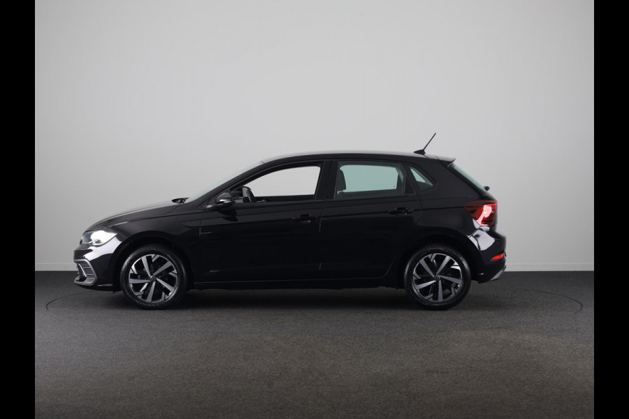 Volkswagen Polo 1.0 TSI Life 95 pk | Navigatie | Parkeersensoren | Adaptieve cruise control | LED koplampen | Apple Carplay/Android Auto |