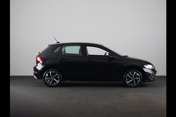 Volkswagen Polo 1.0 TSI Life 95 pk | Navigatie | Parkeersensoren | Adaptieve cruise control | LED koplampen | Apple Carplay/Android Auto |