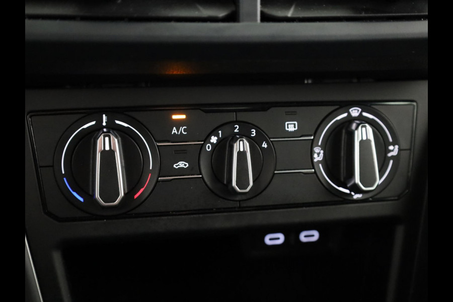 Volkswagen Polo 1.0 TSI Life 95 pk | Navigatie | Parkeersensoren | Adaptieve cruise control | LED koplampen | Apple Carplay/Android Auto |
