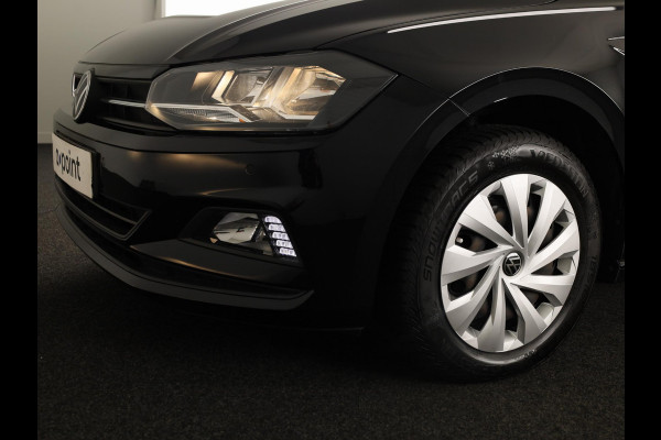 Volkswagen Polo 1.0 TSI Comfortline Business 95 PK | Navigatie | Parkeersensoren voor en achter | Automatische airco |
