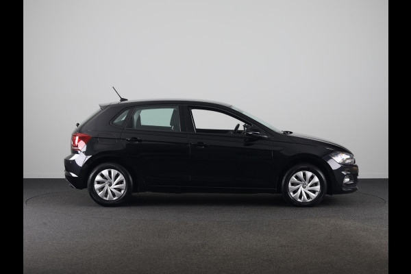 Volkswagen Polo 1.0 TSI Comfortline Business 95 PK | Navigatie | Parkeersensoren voor en achter | Automatische airco |
