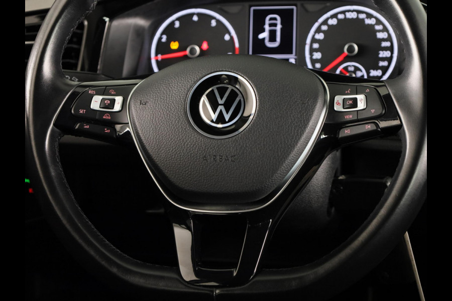 Volkswagen Polo 1.0 TSI Comfortline Business 95 PK | Navigatie | Parkeersensoren voor en achter | Automatische airco |