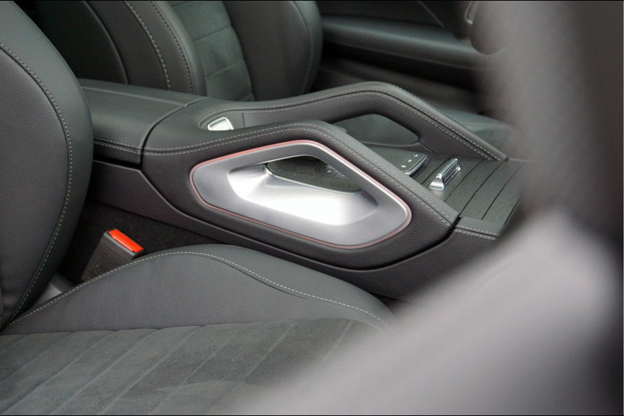 Mercedes-Benz GLE Coupé GLE 400 e 4MATIC AMG Line Night Facelift | Luchtvering Burmester Trekhaak Rijassistentie