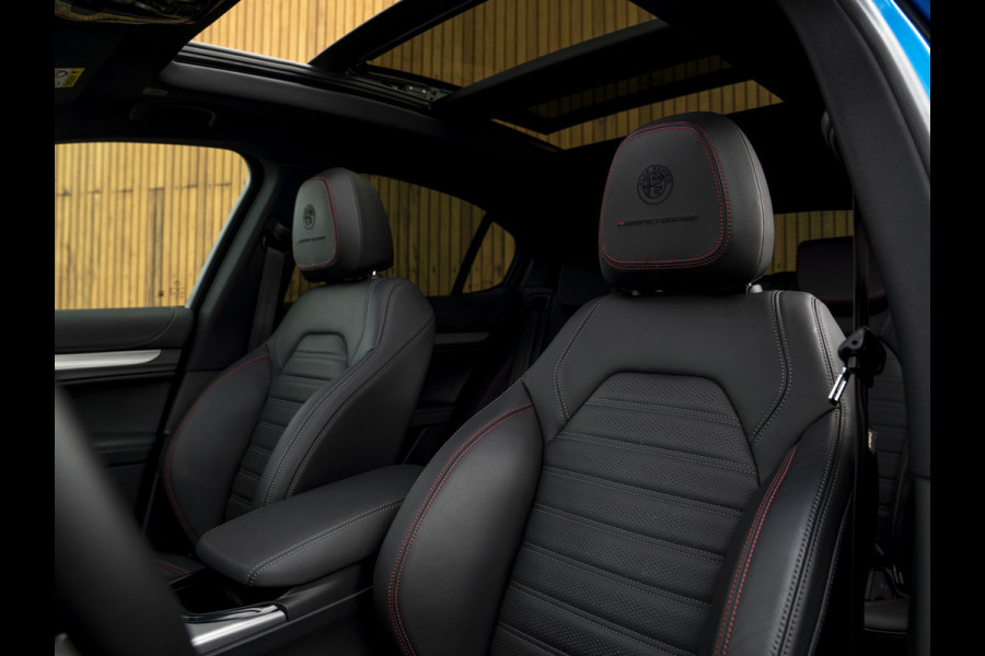 Alfa Romeo Stelvio 2.0T GME AWD Competizione 280pk | Pano-dak | Harman/Kardon | 21 inch | Lederen dash.