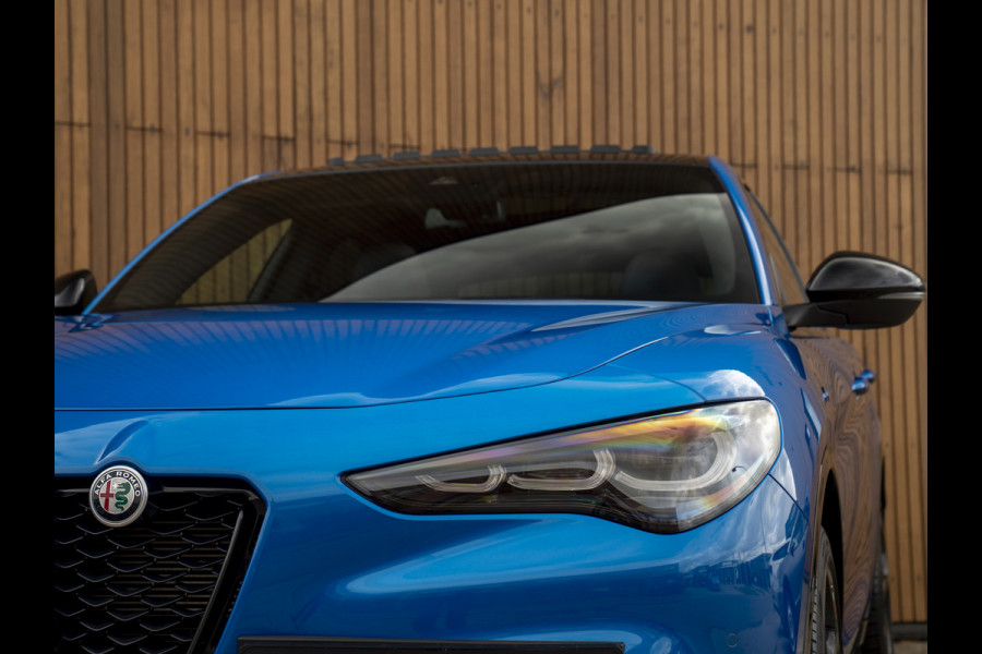 Alfa Romeo Stelvio 2.0T GME AWD Competizione 280pk | Pano-dak | Harman/Kardon | 21 inch | Lederen dash.