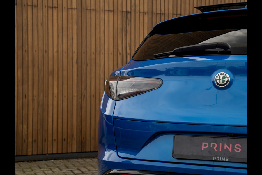 Alfa Romeo Stelvio 2.0T GME AWD Competizione 280pk | Pano-dak | Harman/Kardon | 21 inch | Lederen dash.