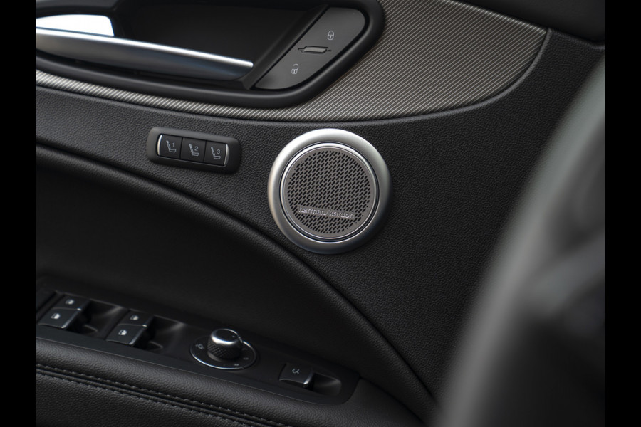 Alfa Romeo Stelvio 2.0T GME AWD Competizione 280pk | Pano-dak | Harman/Kardon | 21 inch | Lederen dash.