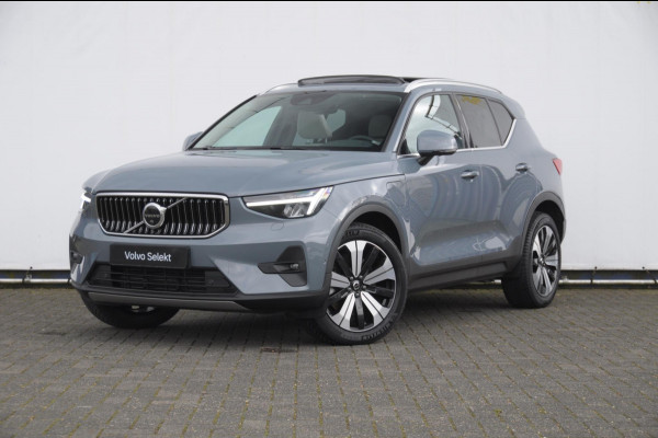 Volvo XC40 T4 211PK Automaat Ultimate Bright / Panoramadak/ Elektrische stoelen met geheugen/ Elektrische achterklep/ Parkeersensoren met 360 Camera/ Stoel en stuurwielverwarming/ Mistlampen/ Luxe bekleding/ /19" Velgen/ Harman kardon audio/ Apple carplay