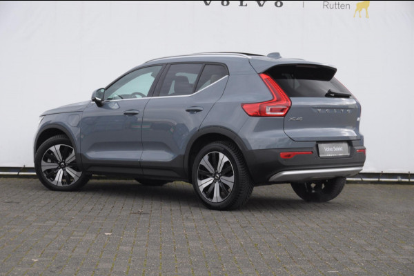 Volvo XC40 T4 211PK Automaat Ultimate Bright / Panoramadak/ Elektrische stoelen met geheugen/ Elektrische achterklep/ Parkeersensoren met 360 Camera/ Stoel en stuurwielverwarming/ Mistlampen/ Luxe bekleding/ /19" Velgen/ Harman kardon audio/ Apple carplay