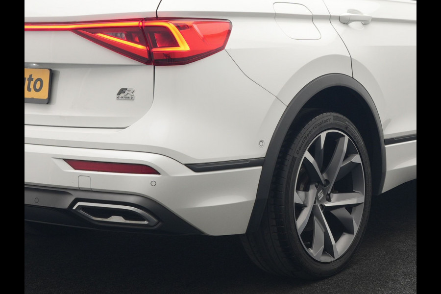 Seat Tarraco 1.4 TSI e-Hybrid FR PHEV 245pk Dealer O.H. | Trekhaak Af Fabriek | Adaptive Cruise | 360 Camera | Sportstoelen Memory & Verwarmd | Stuur Verwarmd | Keyless | Blis | 20"L.M | Apple Carplay | Navigatie | DAB | Plug In Hybrid |