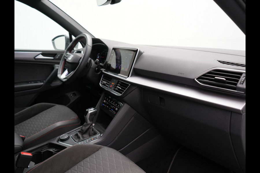 Seat Tarraco 1.4 TSI e-Hybrid FR PHEV 245pk Dealer O.H. | Trekhaak Af Fabriek | Adaptive Cruise | 360 Camera | Sportstoelen Memory & Verwarmd | Stuur Verwarmd | Keyless | Blis | 20"L.M | Apple Carplay | Navigatie | DAB | Plug In Hybrid |