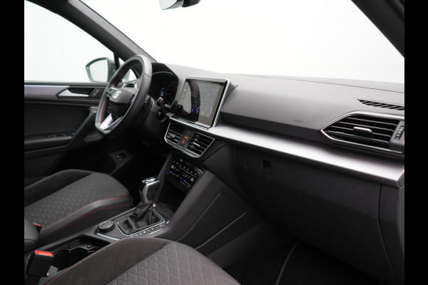 Seat Tarraco 1.4 TSI e-Hybrid FR PHEV 245pk Dealer O.H. | Trekhaak Af Fabriek | Adaptive Cruise | 360 Camera | Sportstoelen Memory & Verwarmd | Stuur Verwarmd | Keyless | Blis | 20"L.M | Apple Carplay | Navigatie | DAB | Plug In Hybrid |