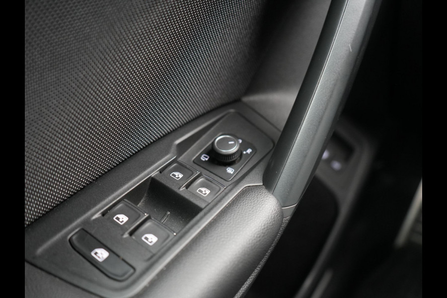 Seat Tarraco 1.4 TSI e-Hybrid FR PHEV 245pk Dealer O.H. | Trekhaak Af Fabriek | Adaptive Cruise | 360 Camera | Sportstoelen Memory & Verwarmd | Stuur Verwarmd | Keyless | Blis | 20"L.M | Apple Carplay | Navigatie | DAB | Plug In Hybrid |