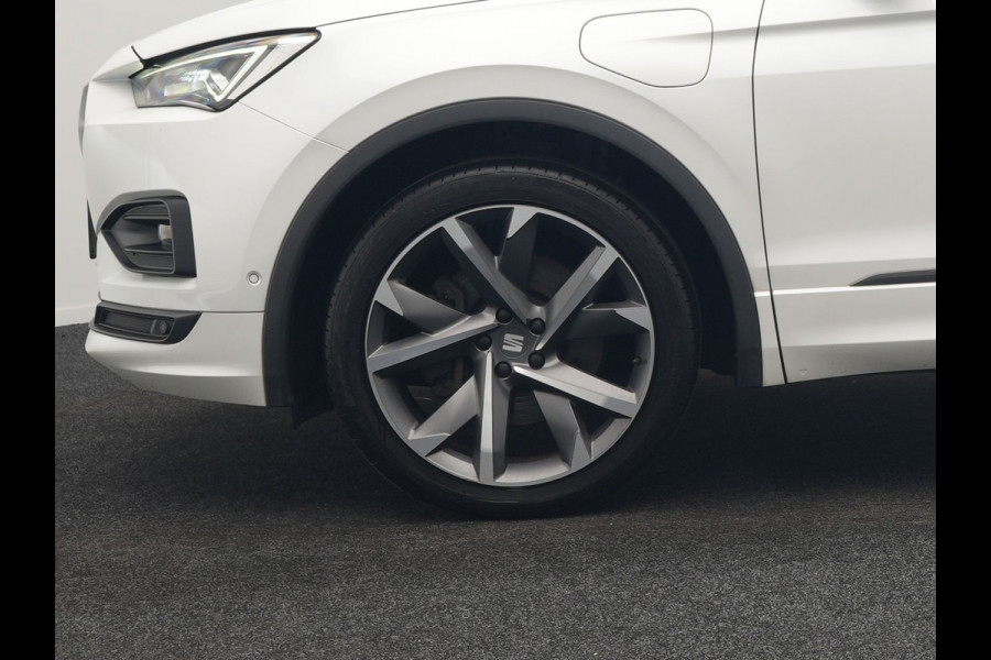 Seat Tarraco 1.4 TSI e-Hybrid FR PHEV 245pk Dealer O.H. | Trekhaak Af Fabriek | Adaptive Cruise | 360 Camera | Sportstoelen Memory & Verwarmd | Stuur Verwarmd | Keyless | Blis | 20"L.M | Apple Carplay | Navigatie | DAB | Plug In Hybrid |