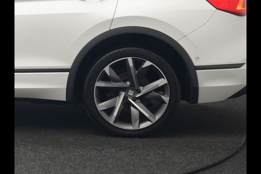 Seat Tarraco 1.4 TSI e-Hybrid FR PHEV 245pk Dealer O.H. | Trekhaak Af Fabriek | Adaptive Cruise | 360 Camera | Sportstoelen Memory & Verwarmd | Stuur Verwarmd | Keyless | Blis | 20"L.M | Apple Carplay | Navigatie | DAB | Plug In Hybrid |