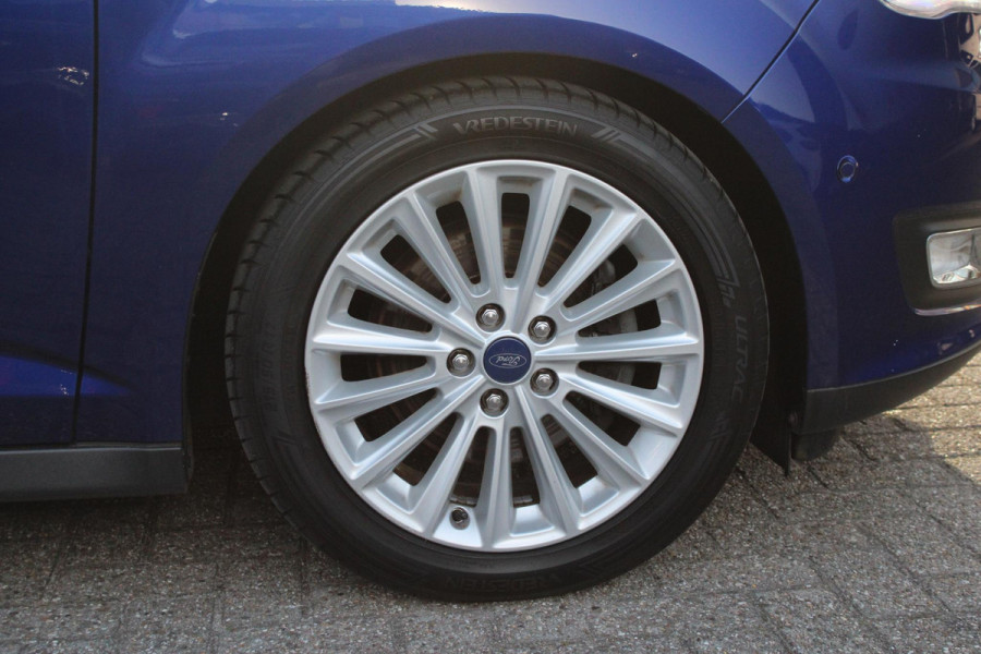 Ford Grand C-Max 1.0 Titanium 125pk | Trekhaak | Sensoren Voor & Achter | verwarmd voorruit