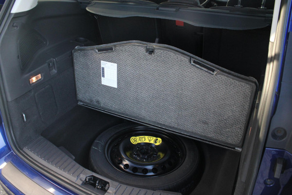 Ford Grand C-Max 1.0 Titanium 125pk | Trekhaak | Sensoren Voor & Achter | verwarmd voorruit
