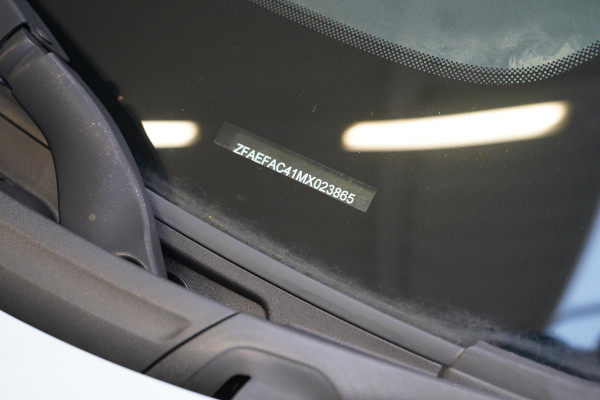 Fiat 500 La Prima 42 kWh | SoH 100% | Panoramadak | Leder | Navigatie | Carplay | Lm velgen | Blind-Spot