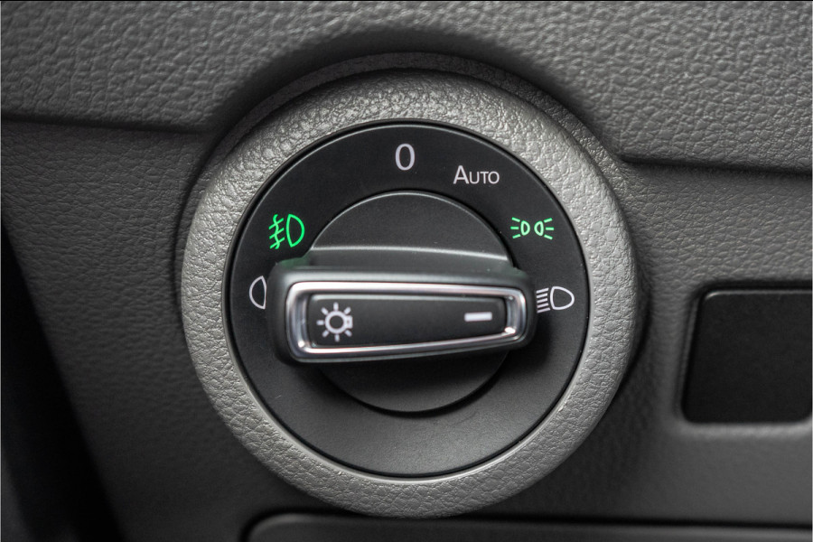 Volkswagen Transporter T6.1 2.0 TDI L2H1 | DC | Bulli | 200PK | Leder | Carplay | Virtual | Adapt Cruise