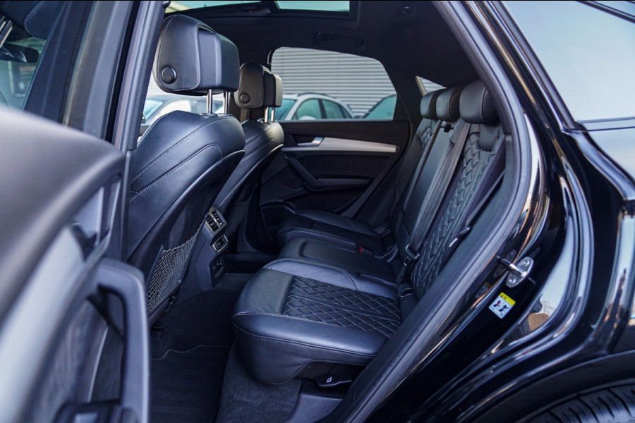 Audi Q5 Sportback 55 TFSI e Quattro | 2 x S-line | RS Zetels | Panorama | Luchtvering | Camera | Audi Drive Select | Apple Carplay