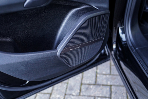 Audi Q5 Sportback 55 TFSI e Quattro | 2 x S-line | RS Zetels | Panorama | Luchtvering | Camera | Audi Drive Select | Apple Carplay