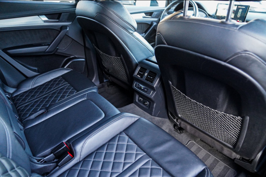 Audi Q5 Sportback 55 TFSI e Quattro | 2 x S-line | RS Zetels | Panorama | Luchtvering | Camera | Audi Drive Select | Apple Carplay