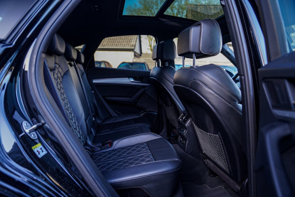Audi Q5 Sportback 55 TFSI e Quattro | 2 x S-line | RS Zetels | Panorama | Luchtvering | Camera | Audi Drive Select | Apple Carplay