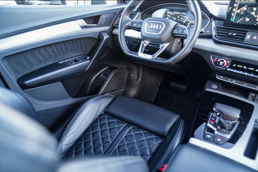 Audi Q5 Sportback 55 TFSI e Quattro | 2 x S-line | RS Zetels | Panorama | Luchtvering | Camera | Audi Drive Select | Apple Carplay