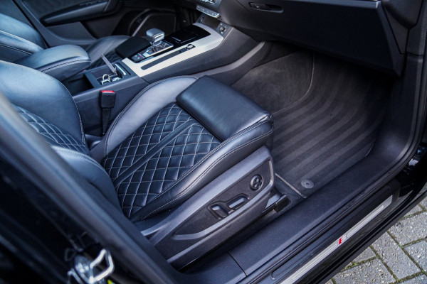 Audi Q5 Sportback 55 TFSI e Quattro | 2 x S-line | RS Zetels | Panorama | Luchtvering | Camera | Audi Drive Select | Apple Carplay