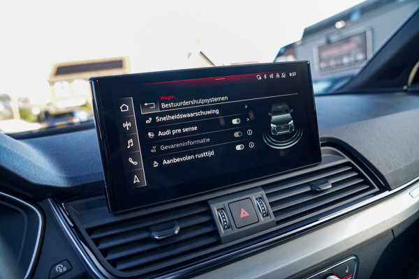 Audi Q5 Sportback 55 TFSI e Quattro | 2 x S-line | RS Zetels | Panorama | Luchtvering | Camera | Audi Drive Select | Apple Carplay