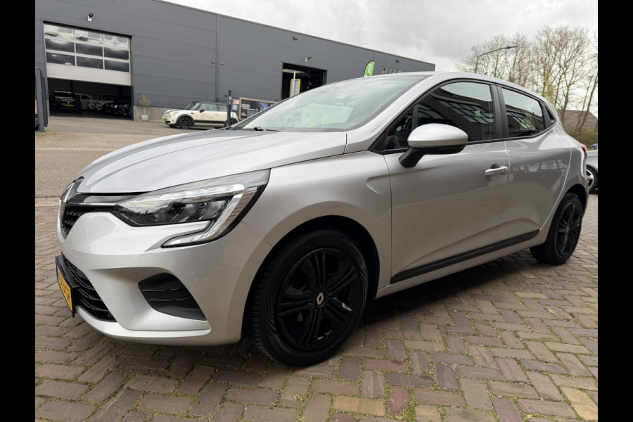 Renault Clio 1.0 TCe / Navigatie / Apple CarPlay - Android / 1e Eigenaar / ALL-Season banden / Cruise Control / PDC met optische w