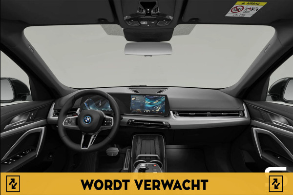 BMW X1 XDrive30e|M-sportpakket|Pano|Cam|Leder|Sportstoelen
