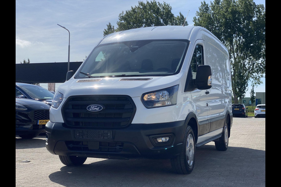 Ford Transit 310 2.0 TDCI L2H2 Trend 130pk | 12 inch SYNC 4 | Trekhaak | Volledig ingericht | Imperiaal | Draadloos Apple Carplay/Android auto | Achteruitrijcamera incl. Downlighter | Digitale Cockpit |