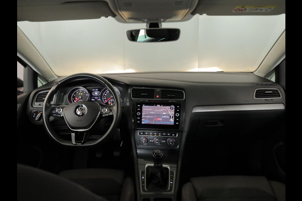 Volkswagen Golf 1.5 TSI Comfortline Business 130pk 6bak| navi| LM-velgen| Parksensors| verwarmde voorstoelen
