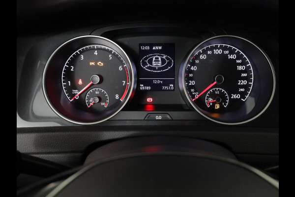 Volkswagen Golf 1.5 TSI Comfortline Business 130pk 6bak| navi| LM-velgen| Parksensors| verwarmde voorstoelen