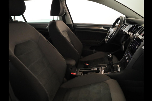 Volkswagen Golf 1.5 TSI Comfortline Business 130pk 6bak| navi| LM-velgen| Parksensors| verwarmde voorstoelen