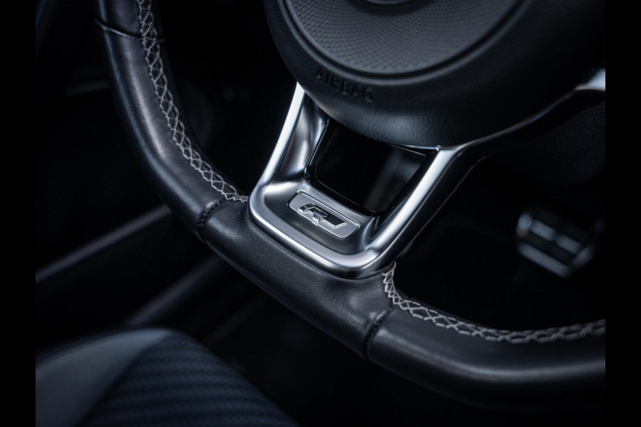 Volkswagen T-Roc 1.5 TSI Sport Business R - 3x R-Line l Pano l Beats l ACC l Auto Carplay