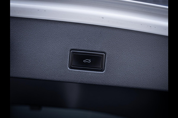 Volkswagen T-Roc 1.5 TSI Sport Business R - 3x R-Line l Pano l Beats l ACC l Auto Carplay