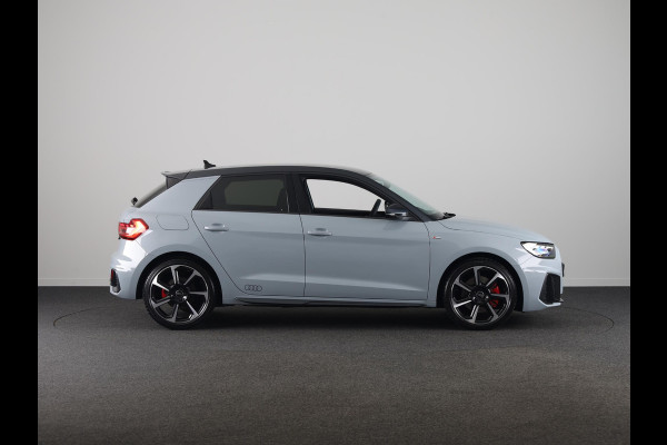 Audi A1 Sportback 40 TFSI S Line 207pk | Led koplampen | 18 inch Lichtmetalen velgen | Sportstoelen | Stoelverwarming | Navigatie