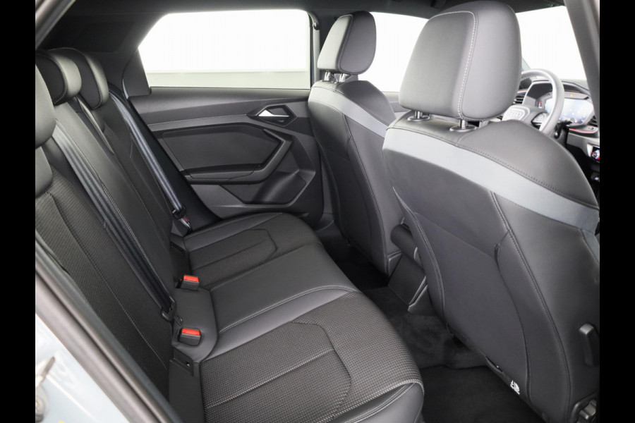 Audi A1 Sportback 40 TFSI S Line 207pk | Led koplampen | 18 inch Lichtmetalen velgen | Sportstoelen | Stoelverwarming | Navigatie